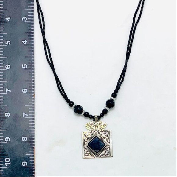 Beaded Pendant Necklace, Handmade Light Weight Necklace, Beaded Chain Pendant - Picture 6 of 7